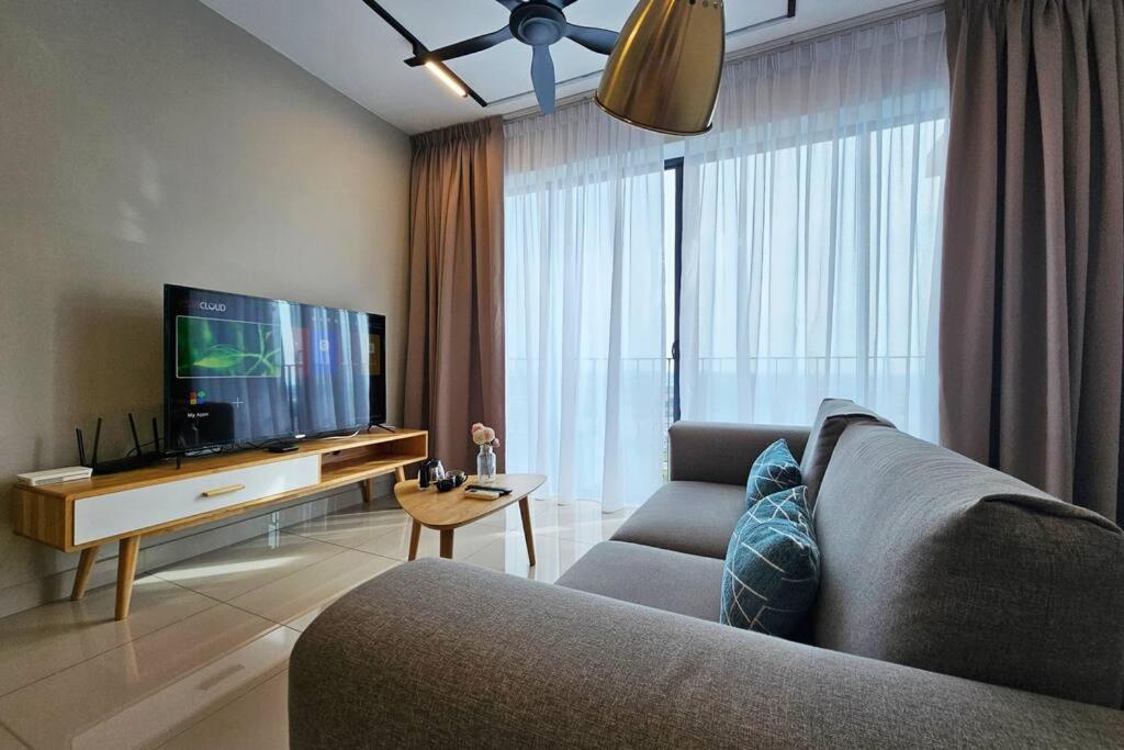 Trefoil Setia City 2Br Shah Alam Bagian luar foto