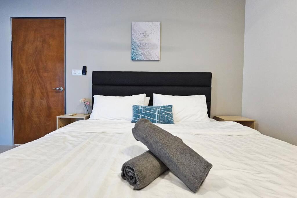 Trefoil Setia City 2Br Shah Alam Bagian luar foto